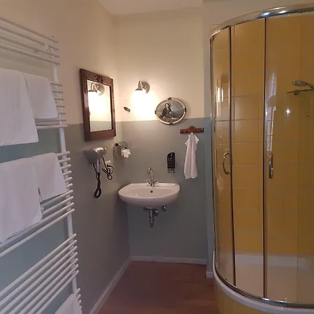 Schloss 3* Breitungen (Thuringia)