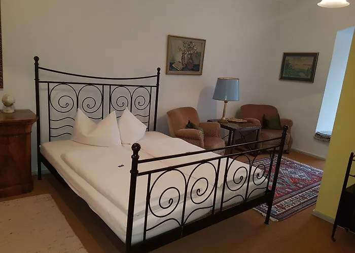 Schloss 3* Breitungen (Thuringia)